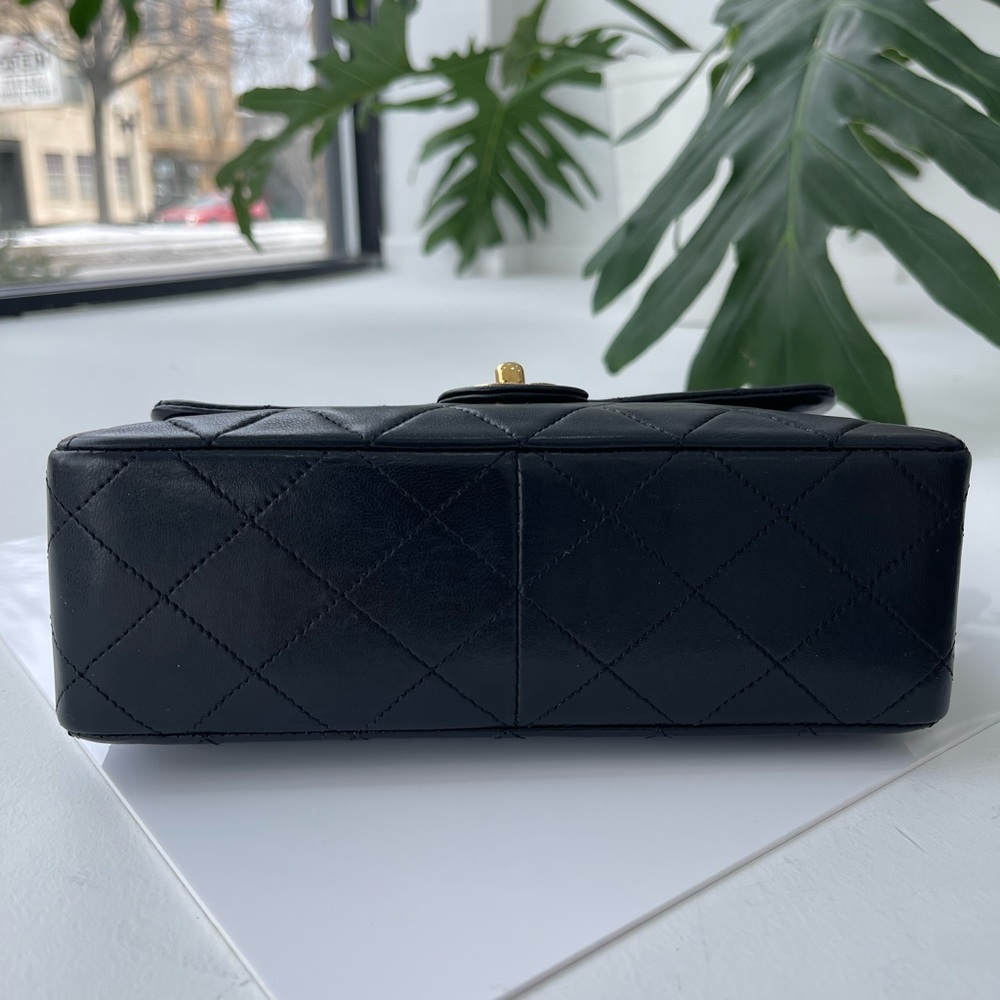 Chanel Vintage Mini Square 24k Ghw - Picture 4 of 8